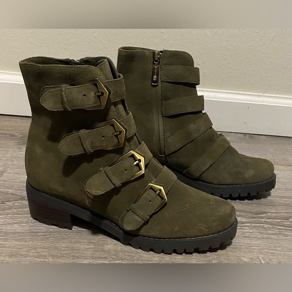 Blondo Waterproof Leather Moto Buckle Ankle Boots | Weatherproof Chic - Picture 3 of 10